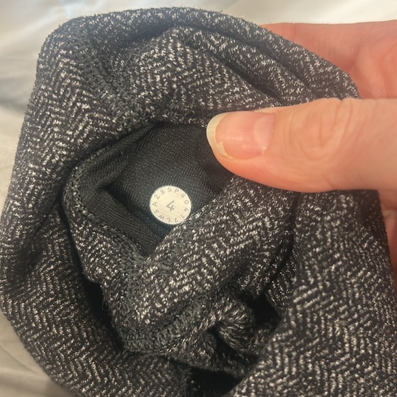 Lululemon Full Length Leggings 4 - Picture 7 of 7